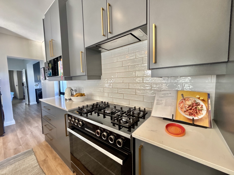 4 Bedroom Property for Sale in Sandown Western Cape